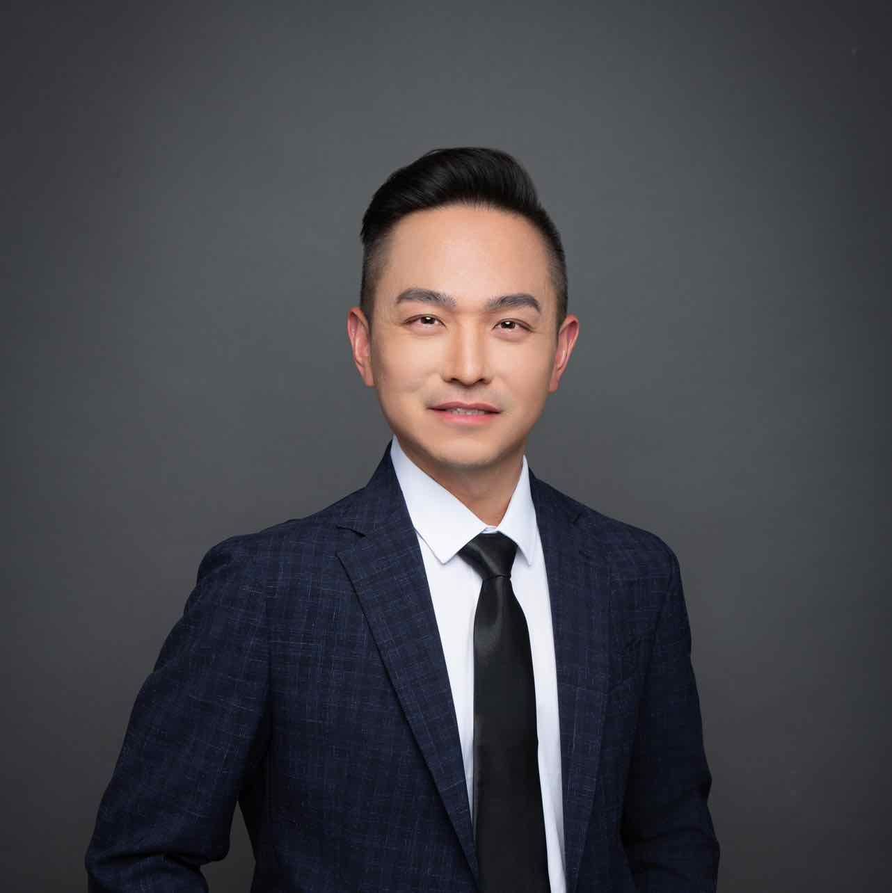 realtor photo